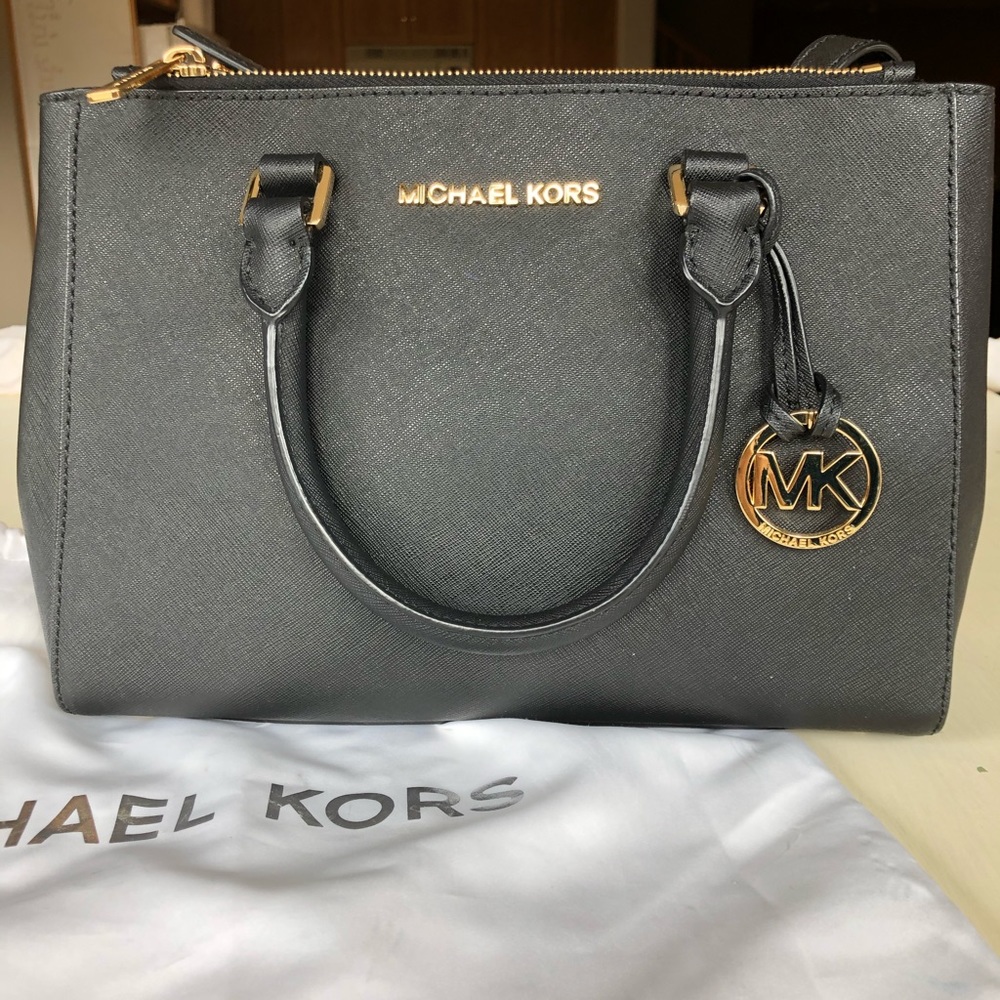 Michael kors medium satchel